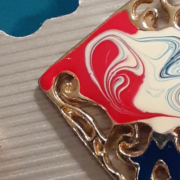 A683 earings. Pure 100 by Danecraft. 7/8" SQUARE - Picture 8 of 9